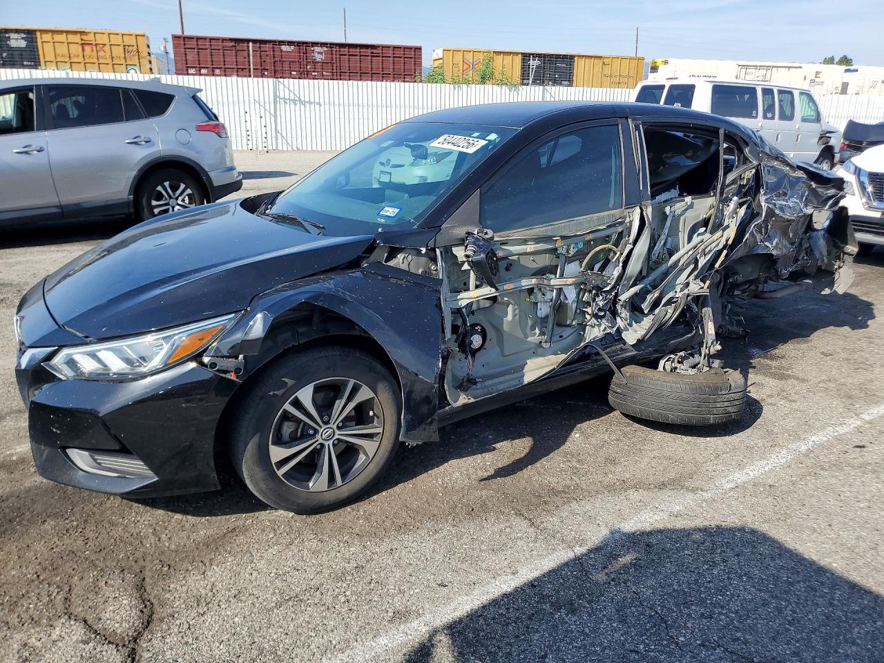 Salvage Nissan Sentra Image