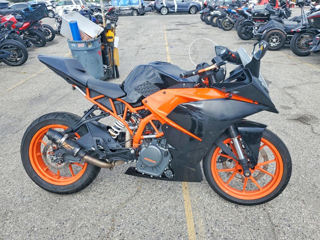 Salvage KTM Motorcycle Image