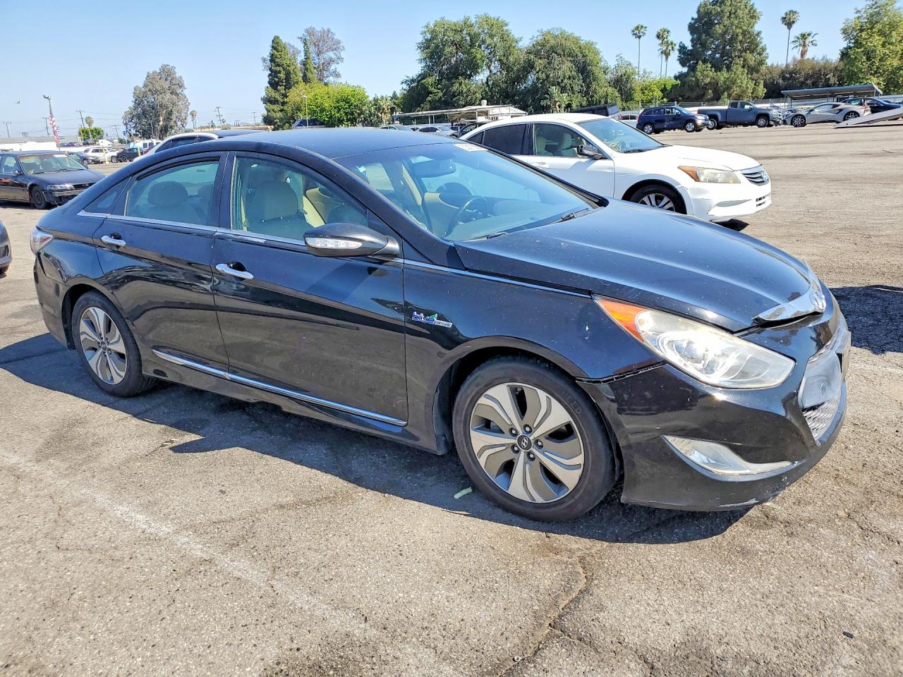 Hyundai SONATA Hybrid