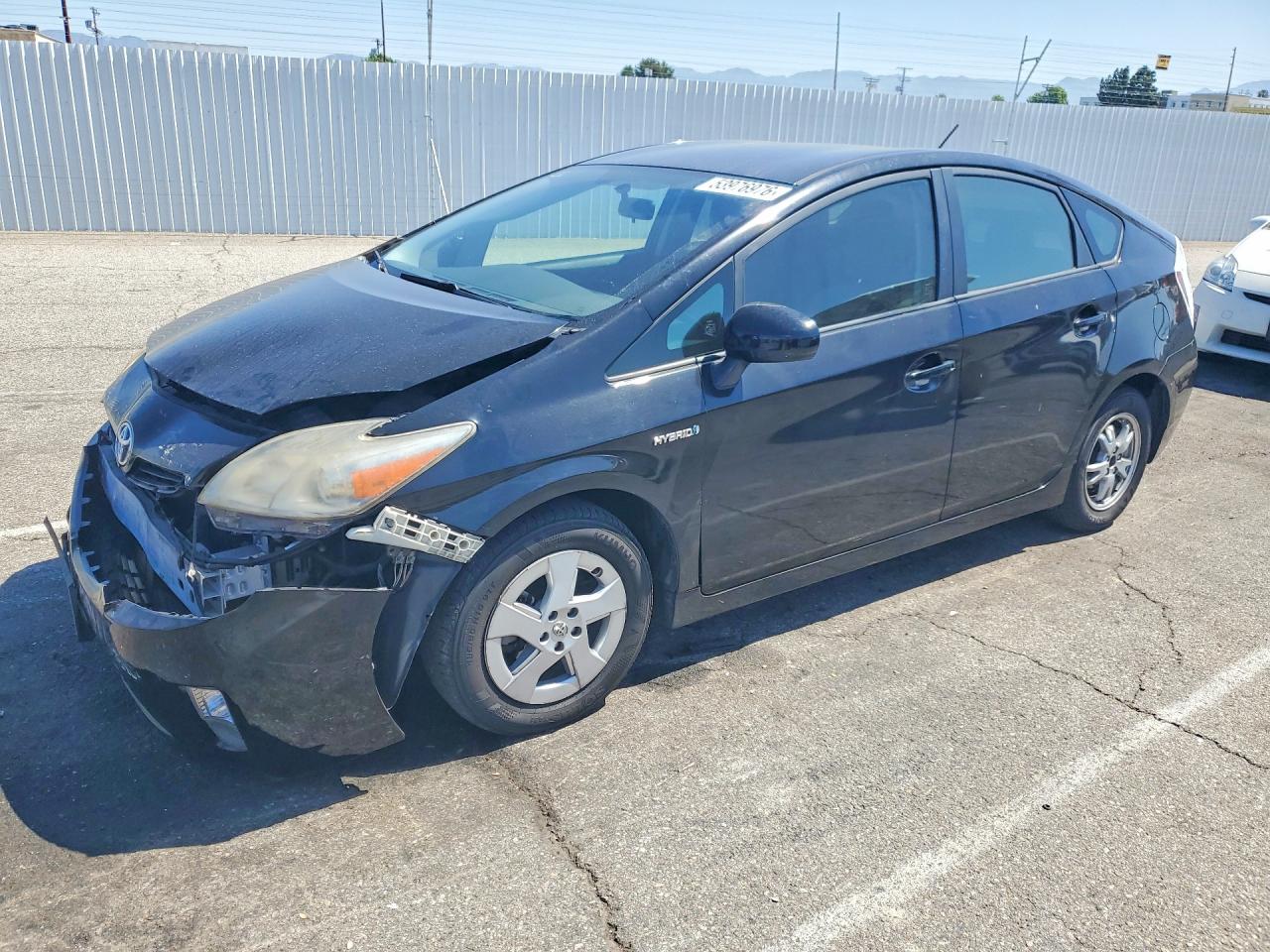 Salvage Toyota Prius Image