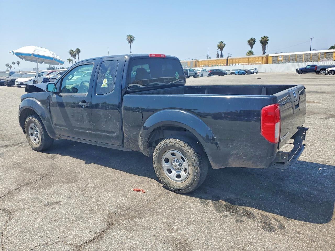 Nissan Frontier S