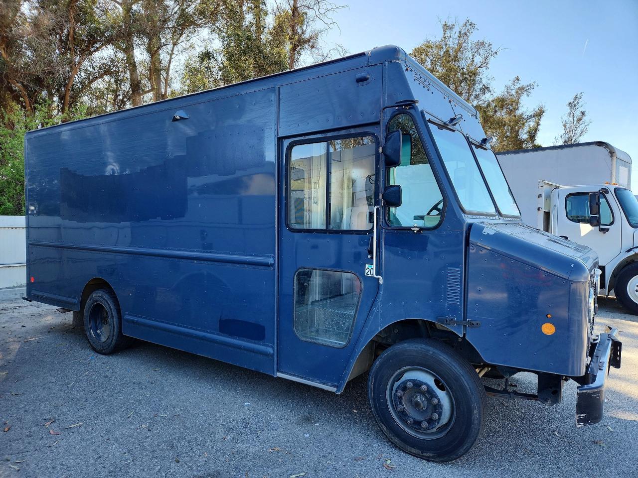 Freightliner Chassis M Line