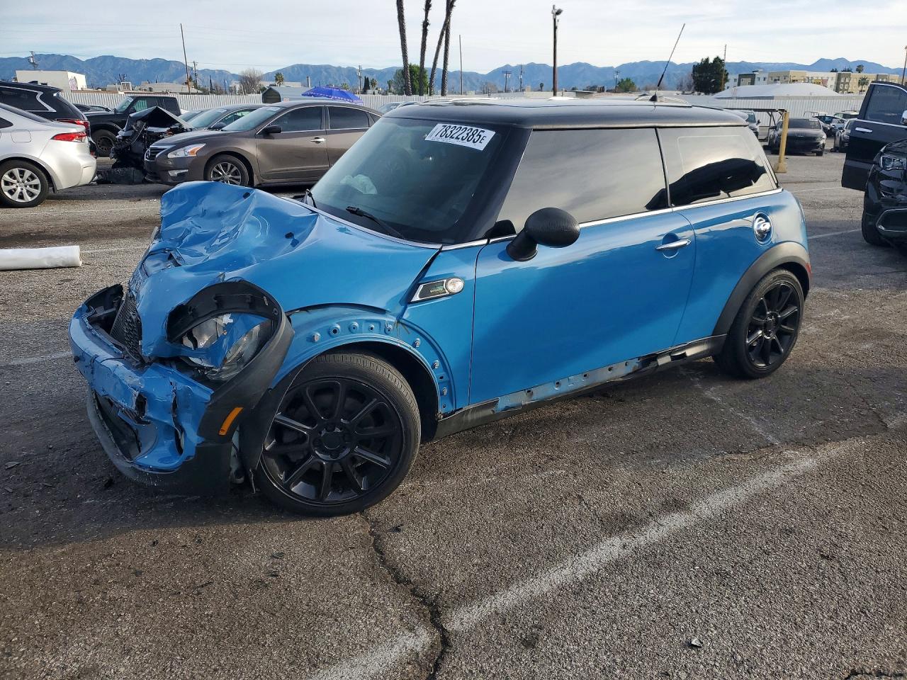 Salvage MINI Cooper Image