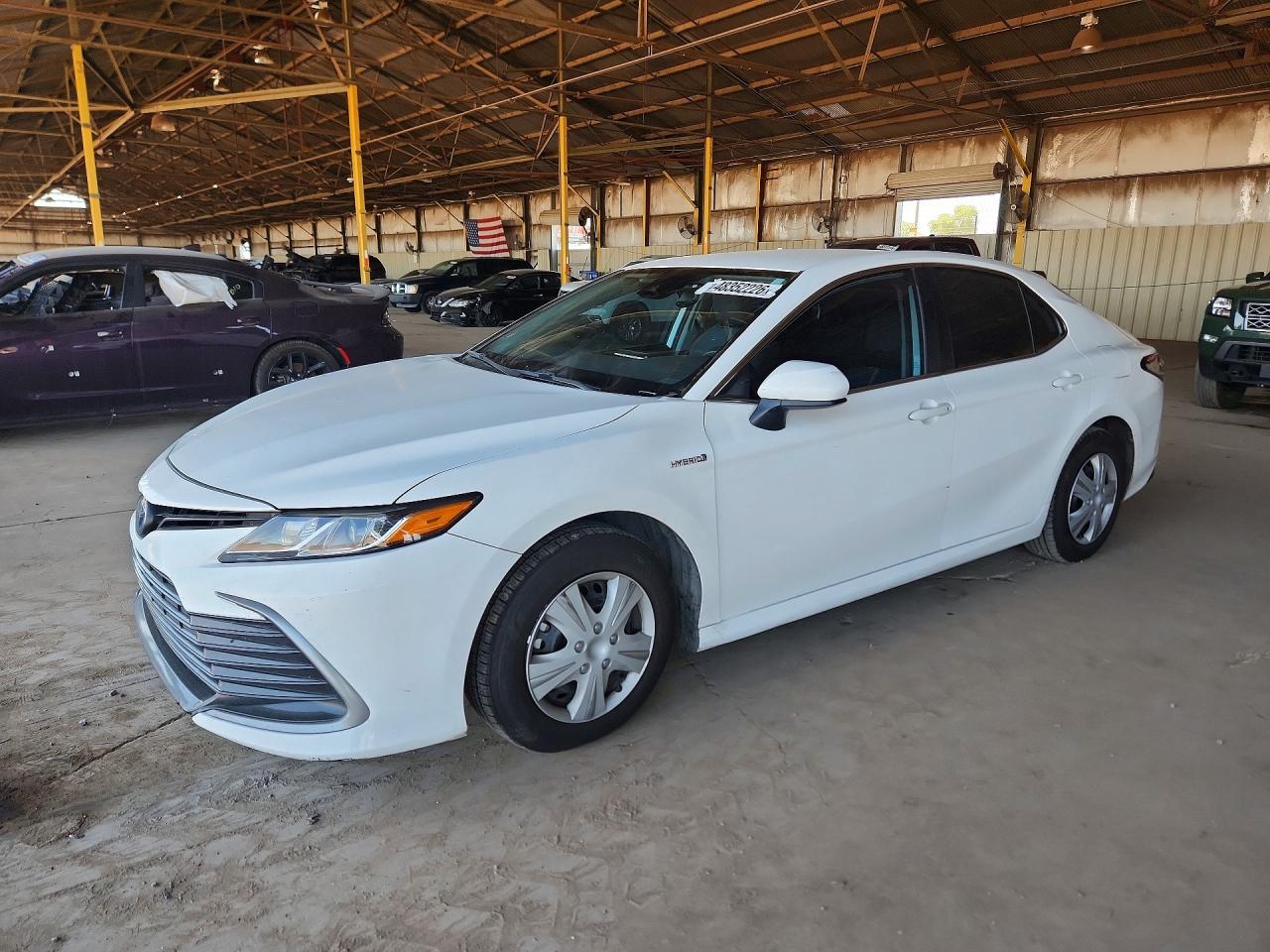 Salvage Toyota Camry Image