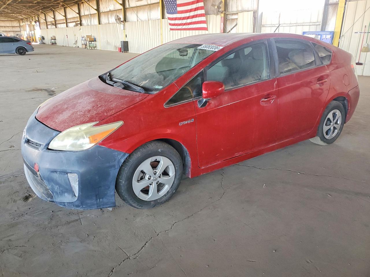 Salvage Toyota Prius Image