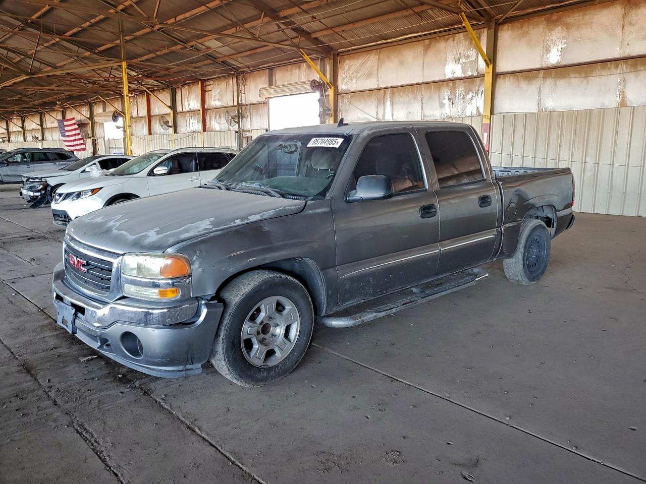 Salvage GMC Sierra Image