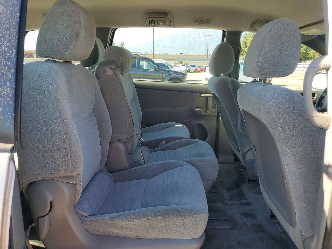 Toyota Sienna Ce 8-passenger