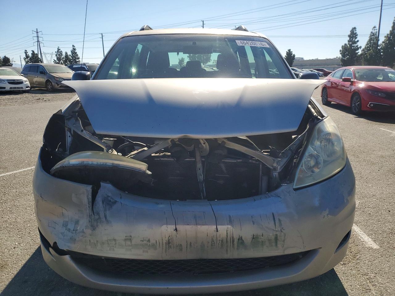 Toyota Sienna Ce 8-passenger