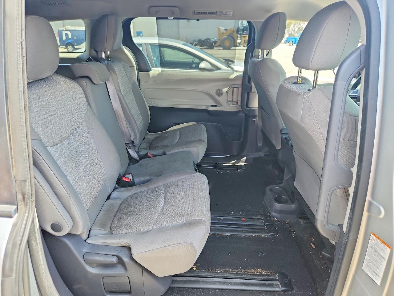 Toyota Sienna Le