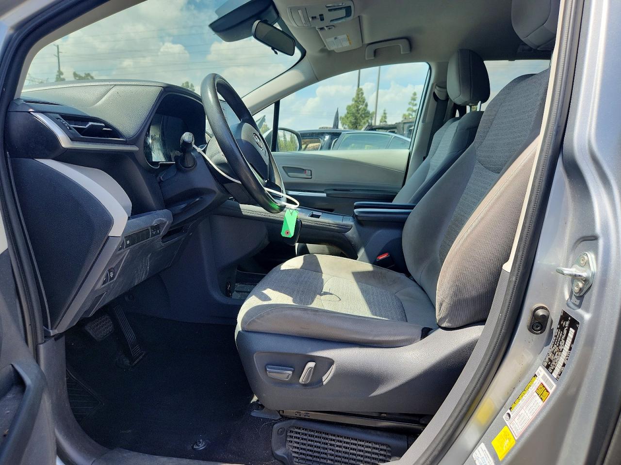 Toyota Sienna Le