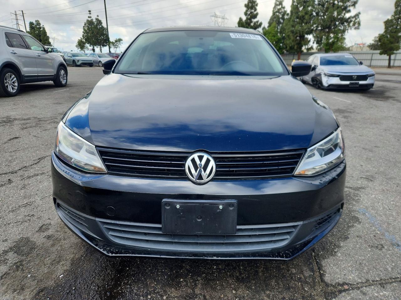 Volkswagen Jetta Base