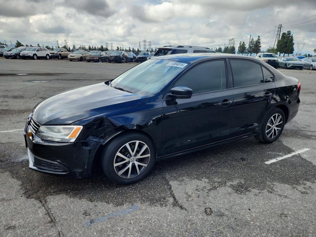Salvage Volkswagen Jetta Image