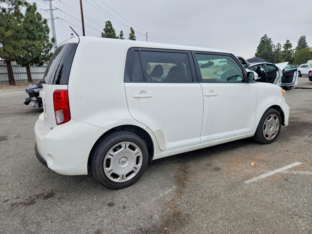 Scion xB Base