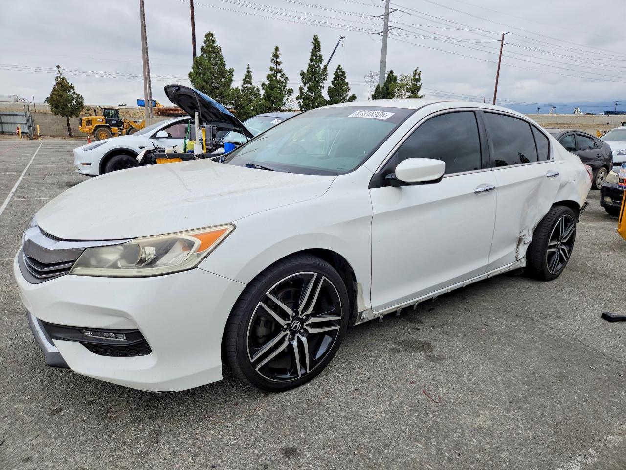 Salvage Honda Accord Image