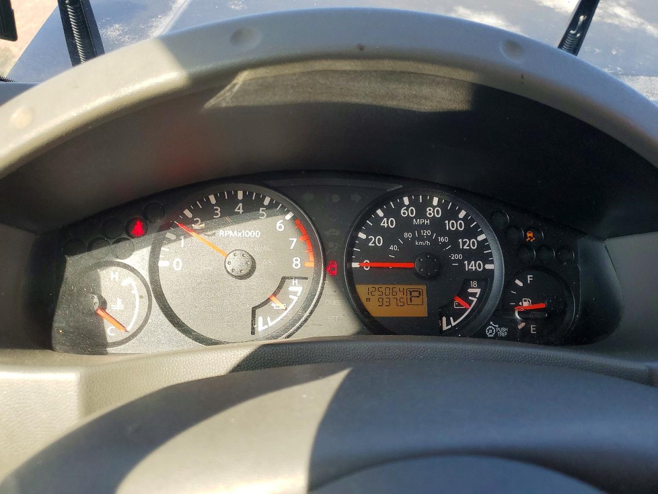Nissan Frontier Sv
