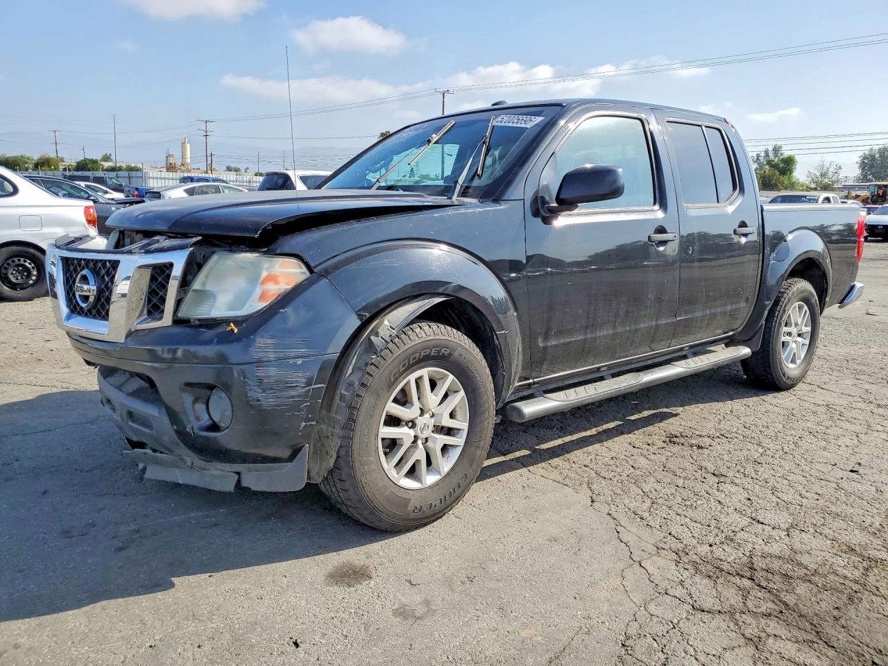 Salvage Nissan Frontier Image