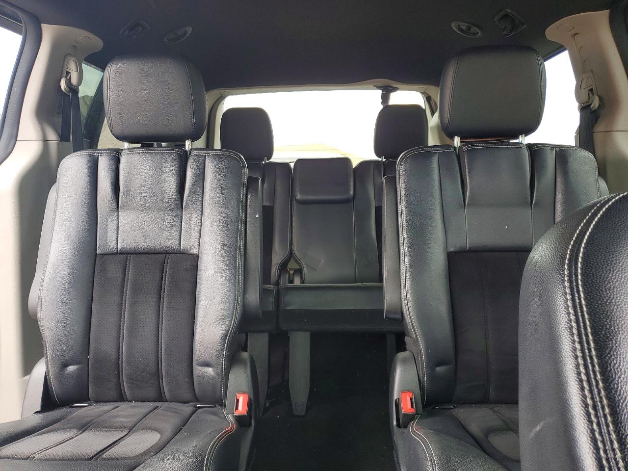 Dodge Caravan Sxt