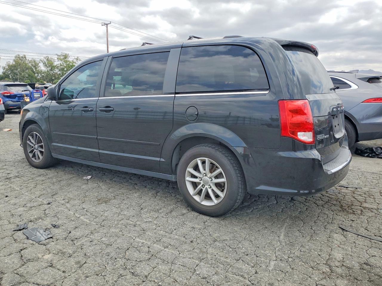 Dodge Caravan Sxt