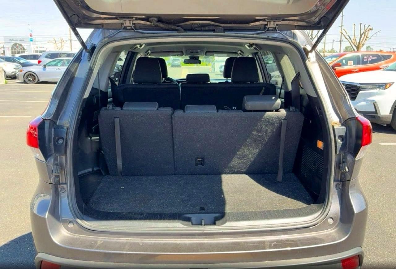Toyota Highlander Le