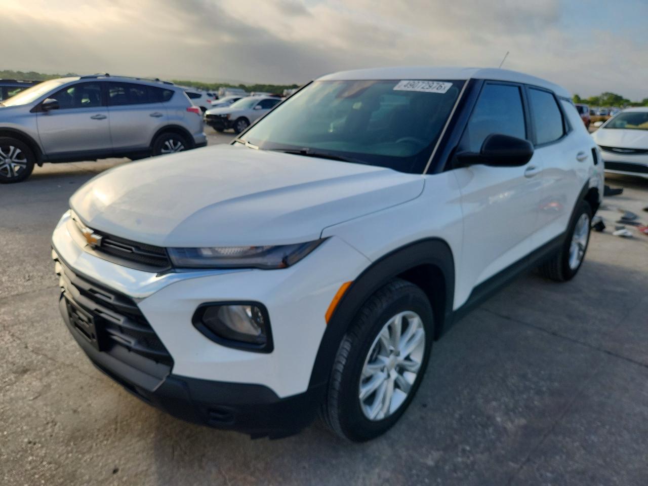 Salvage Chevrolet Trailblazer Image