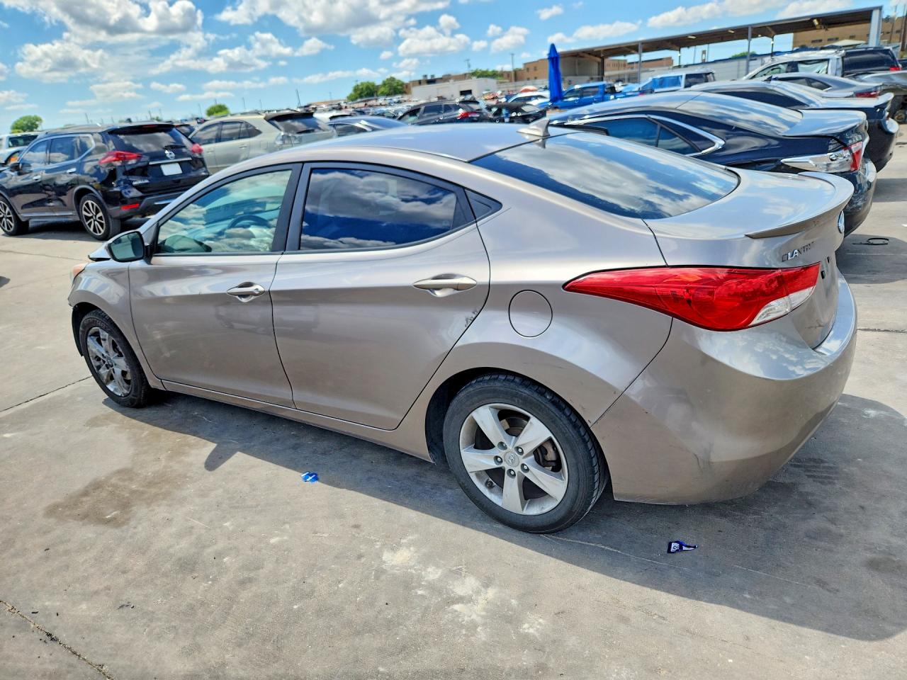 Hyundai ELANTRA Gls