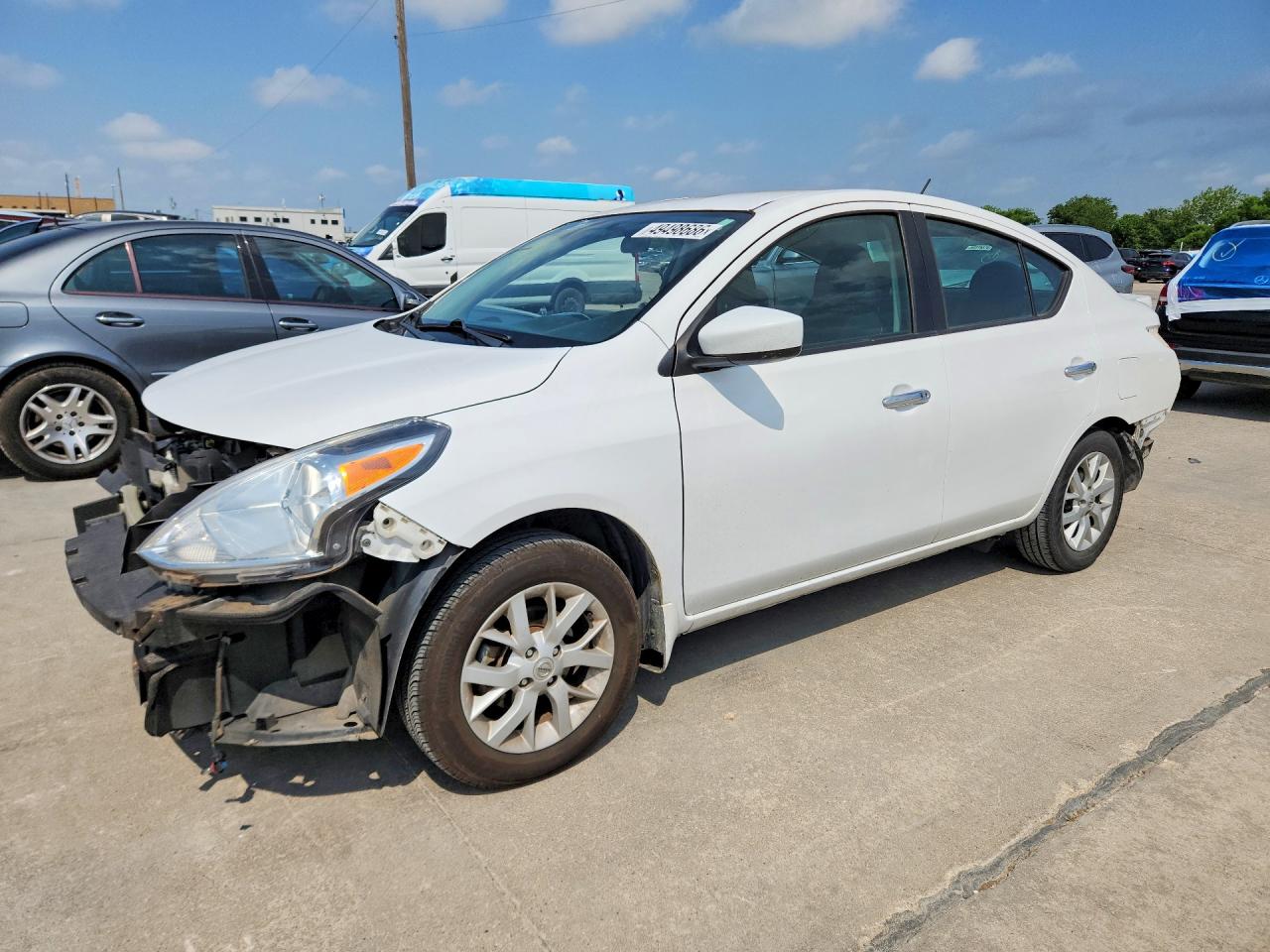 Salvage Nissan Versa Image