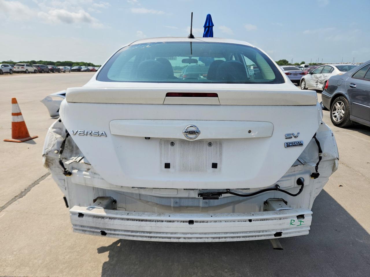 Nissan Versa Sv