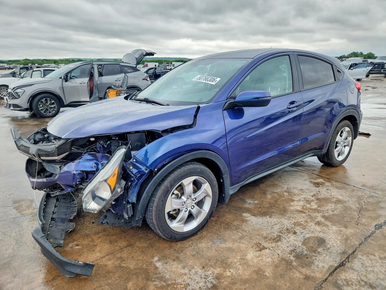 Salvage Honda HR-V Image