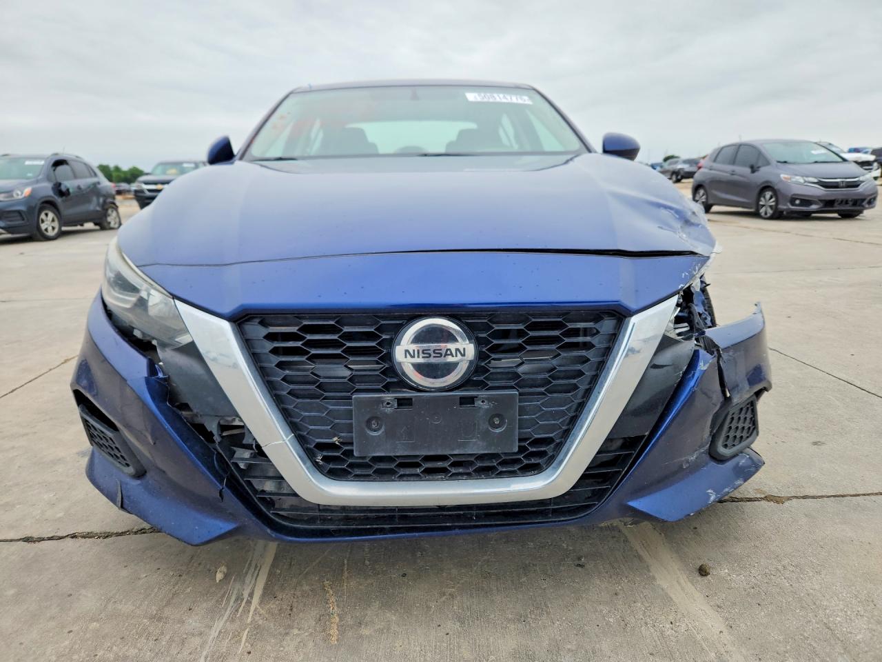 Nissan Altima S