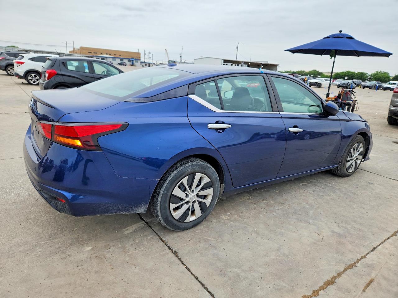 Nissan Altima S