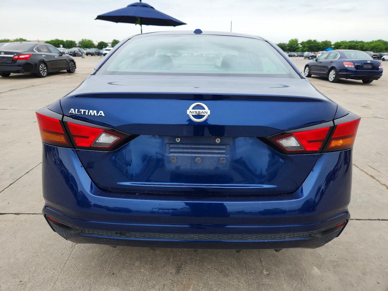 Nissan Altima S
