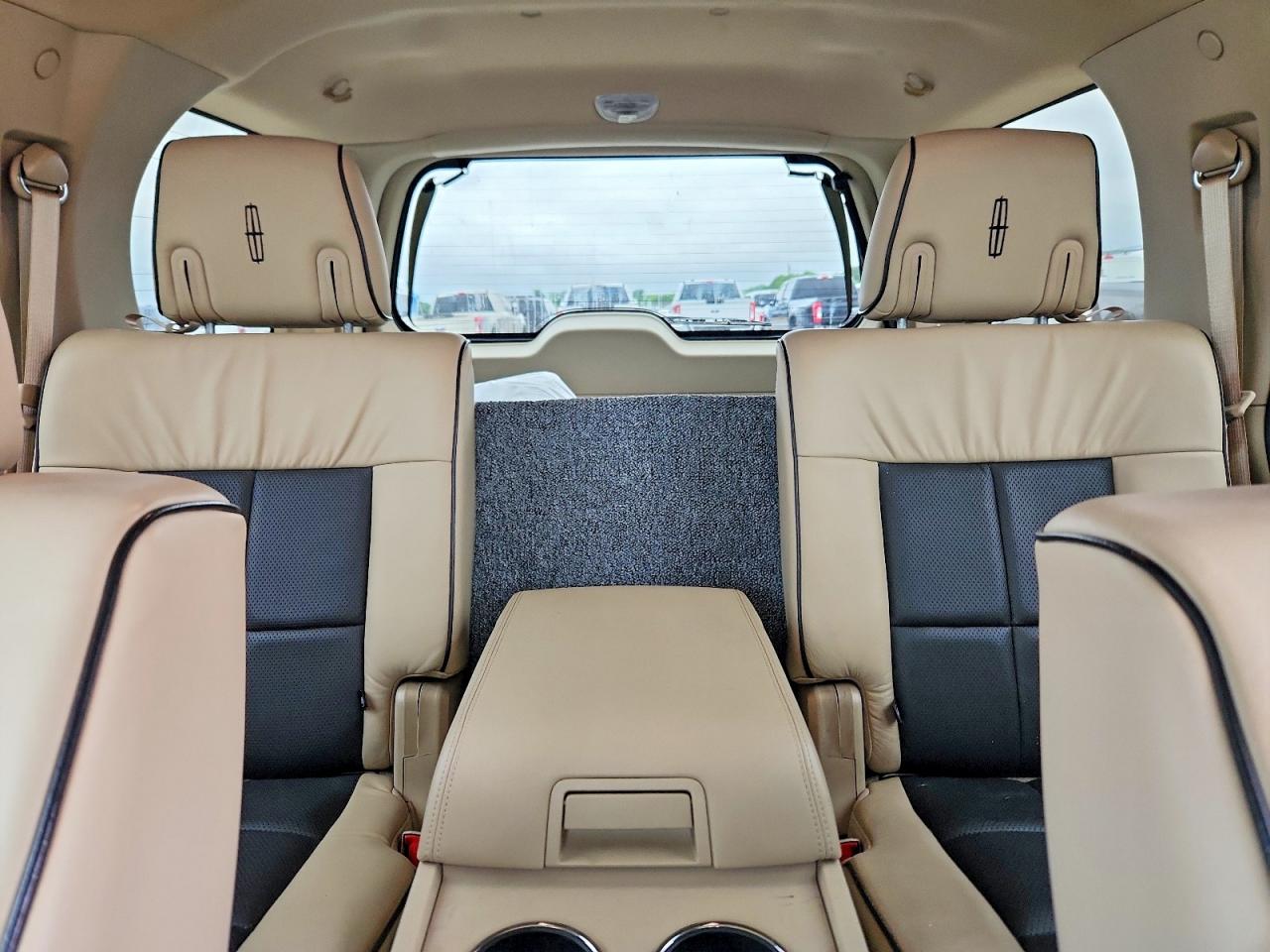 Lincoln Navigator