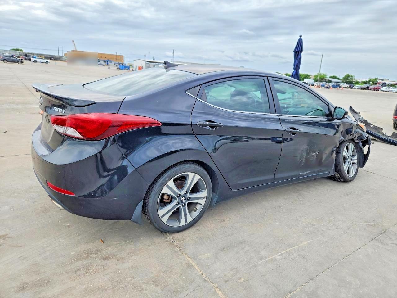 Hyundai ELANTRA Sport