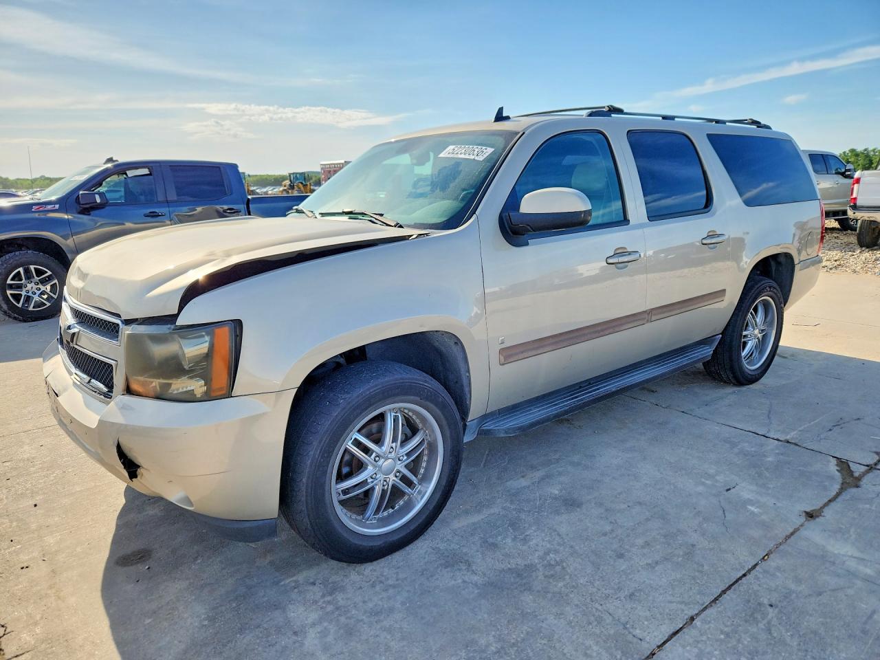 Salvage Chevrolet Suburban Image