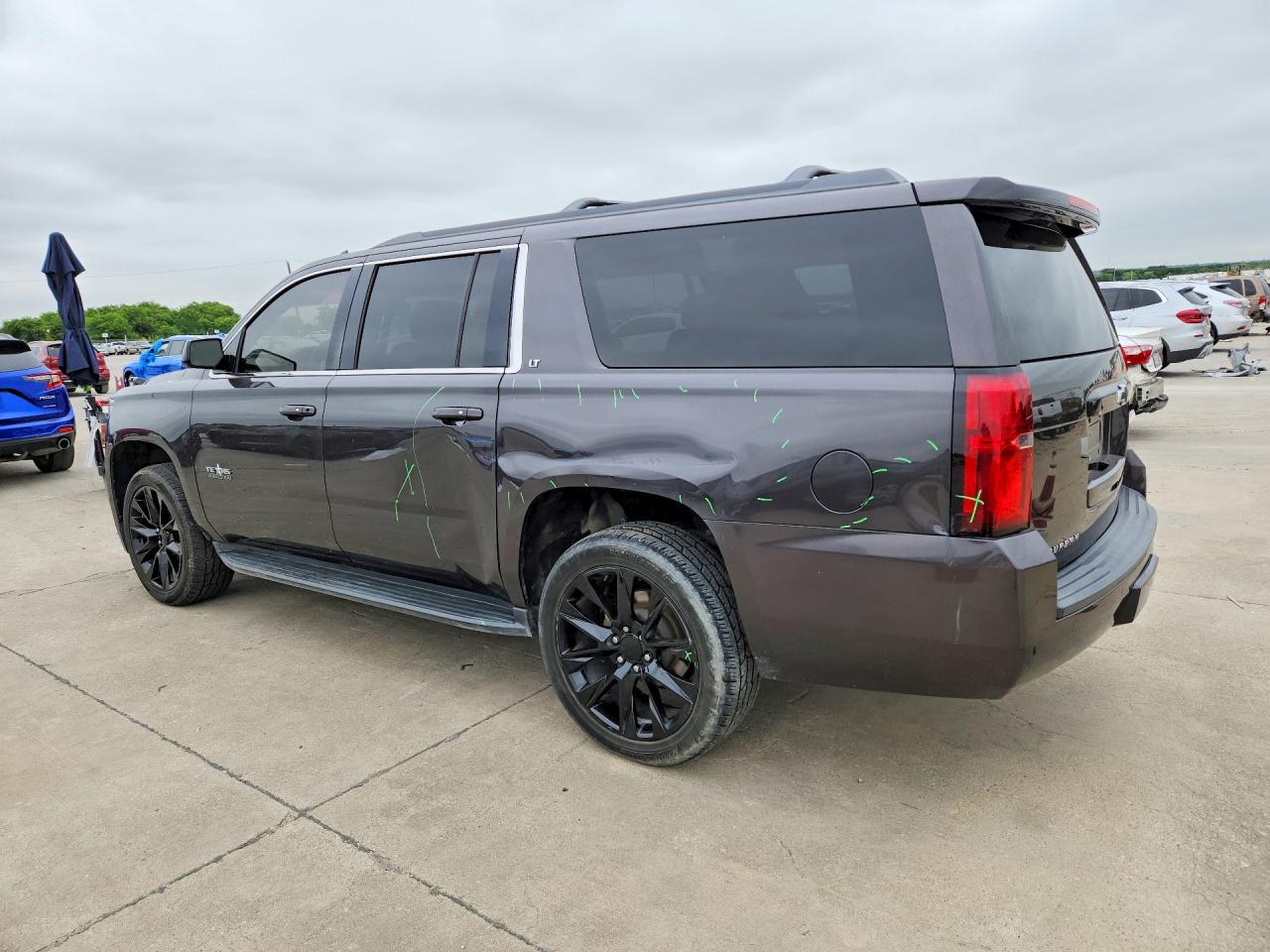 Chevrolet Suburban C1500 Lt