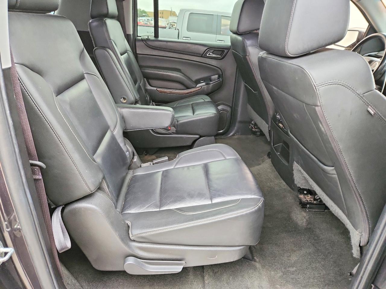 Chevrolet Suburban C1500 Lt
