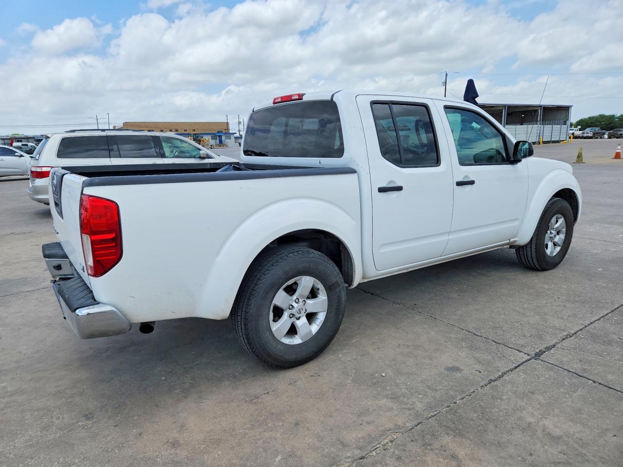 Nissan Frontier S