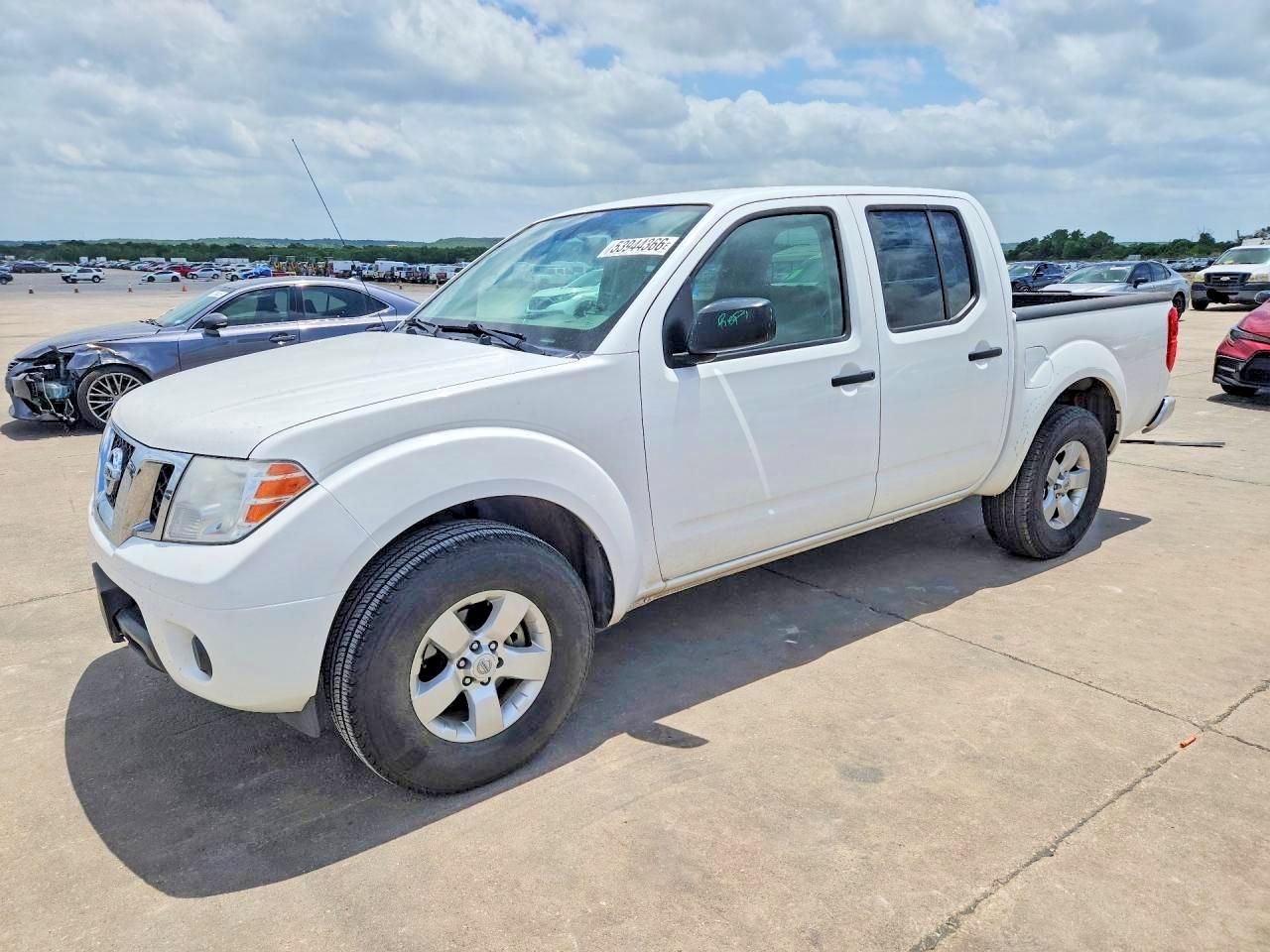 Salvage Nissan Frontier Image