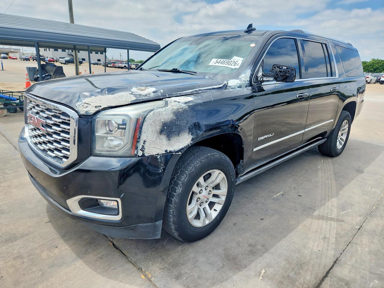 Salvage GMC Yukon Image