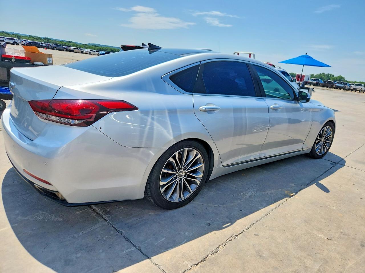 Hyundai Genesis 3.8l