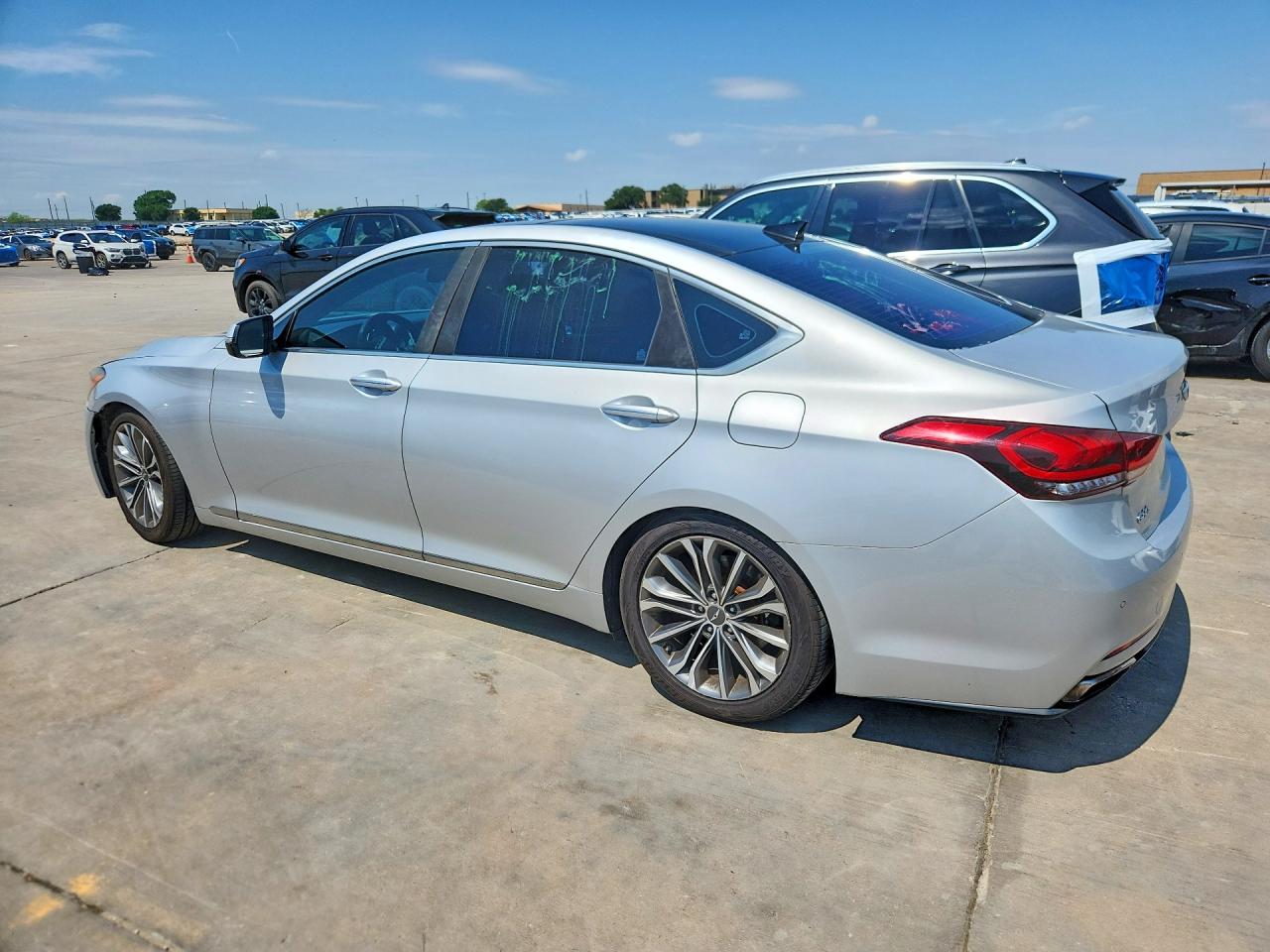 Hyundai Genesis 3.8l