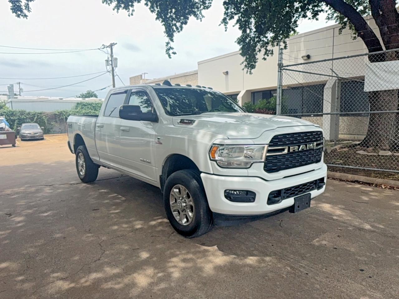 Salvage Ram 2500 Image