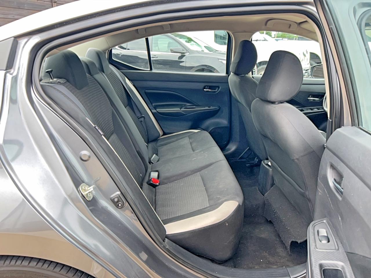 Nissan Versa Sv