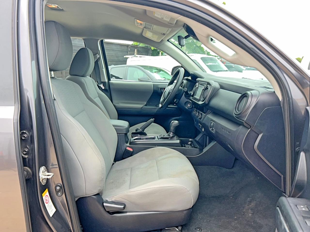 Toyota Tacoma Sr
