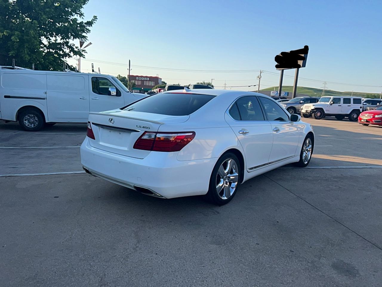 Lexus LS Base