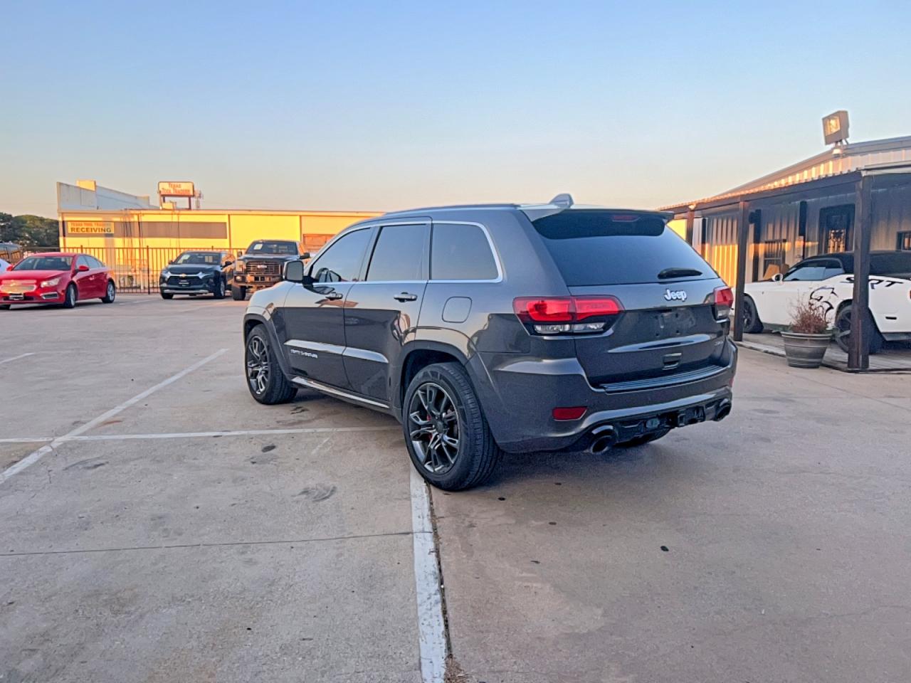 Jeep Grand Cherokee Srt-8