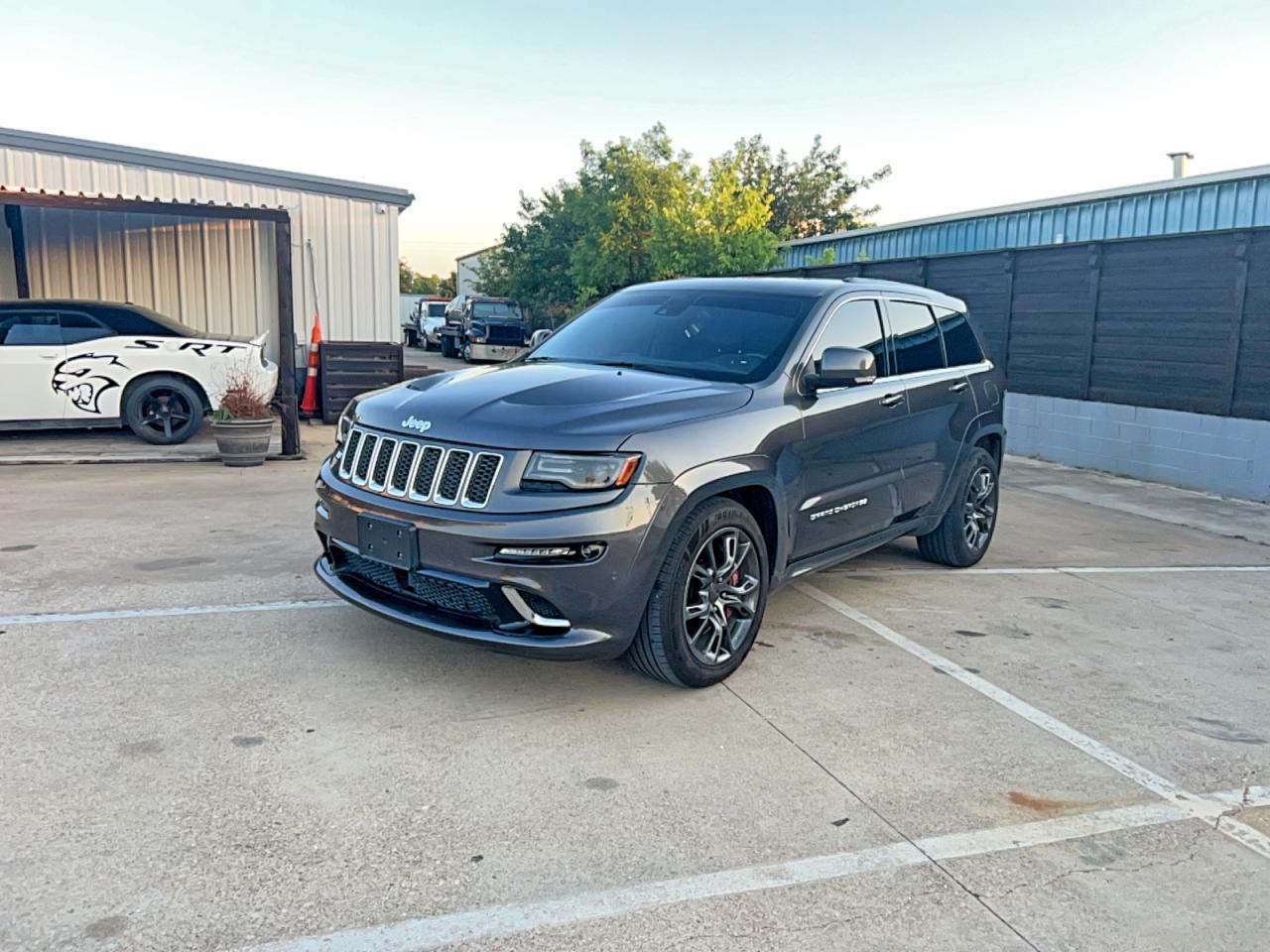 Jeep Grand Cherokee Srt-8