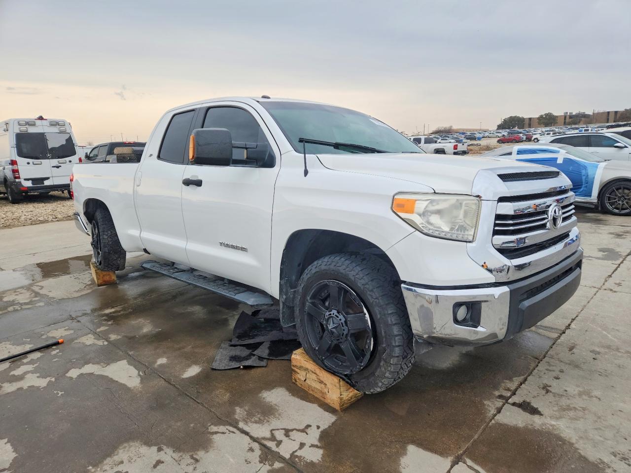 Toyota Tundra Sr5