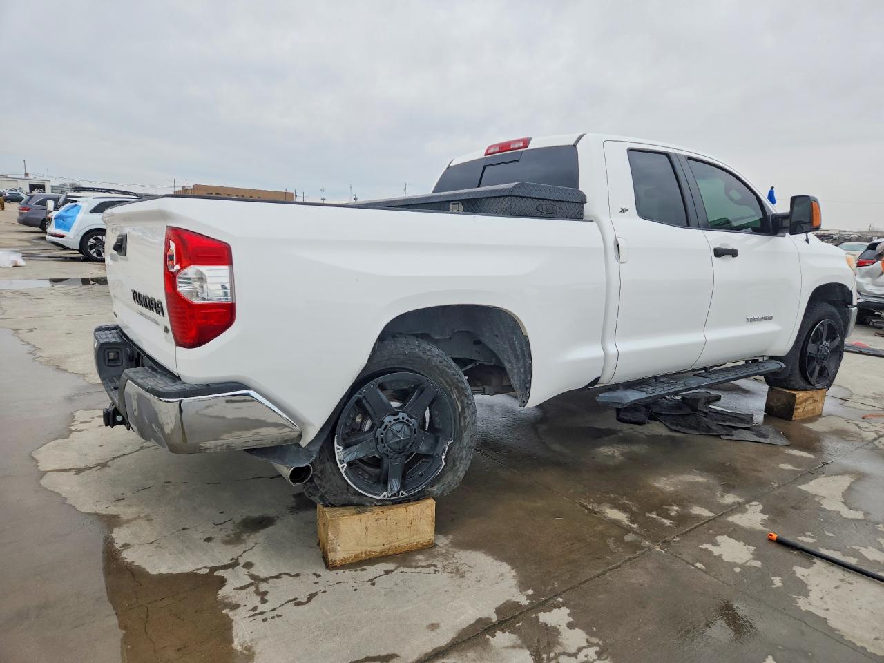 Toyota Tundra Sr5