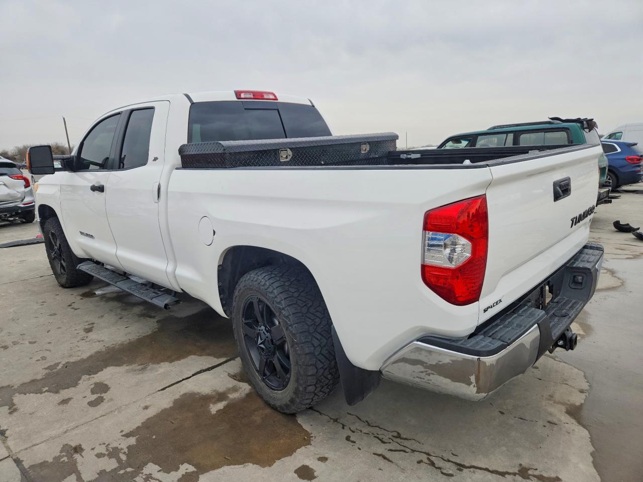Toyota Tundra Sr5